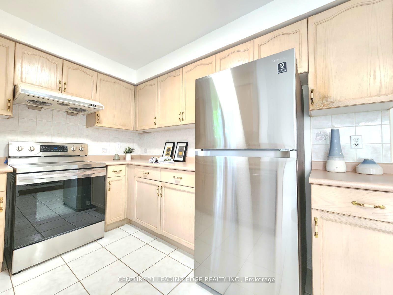 Photo 9 of 86 Quince Crescent, Markham, Rouge River Estates — HOMEH