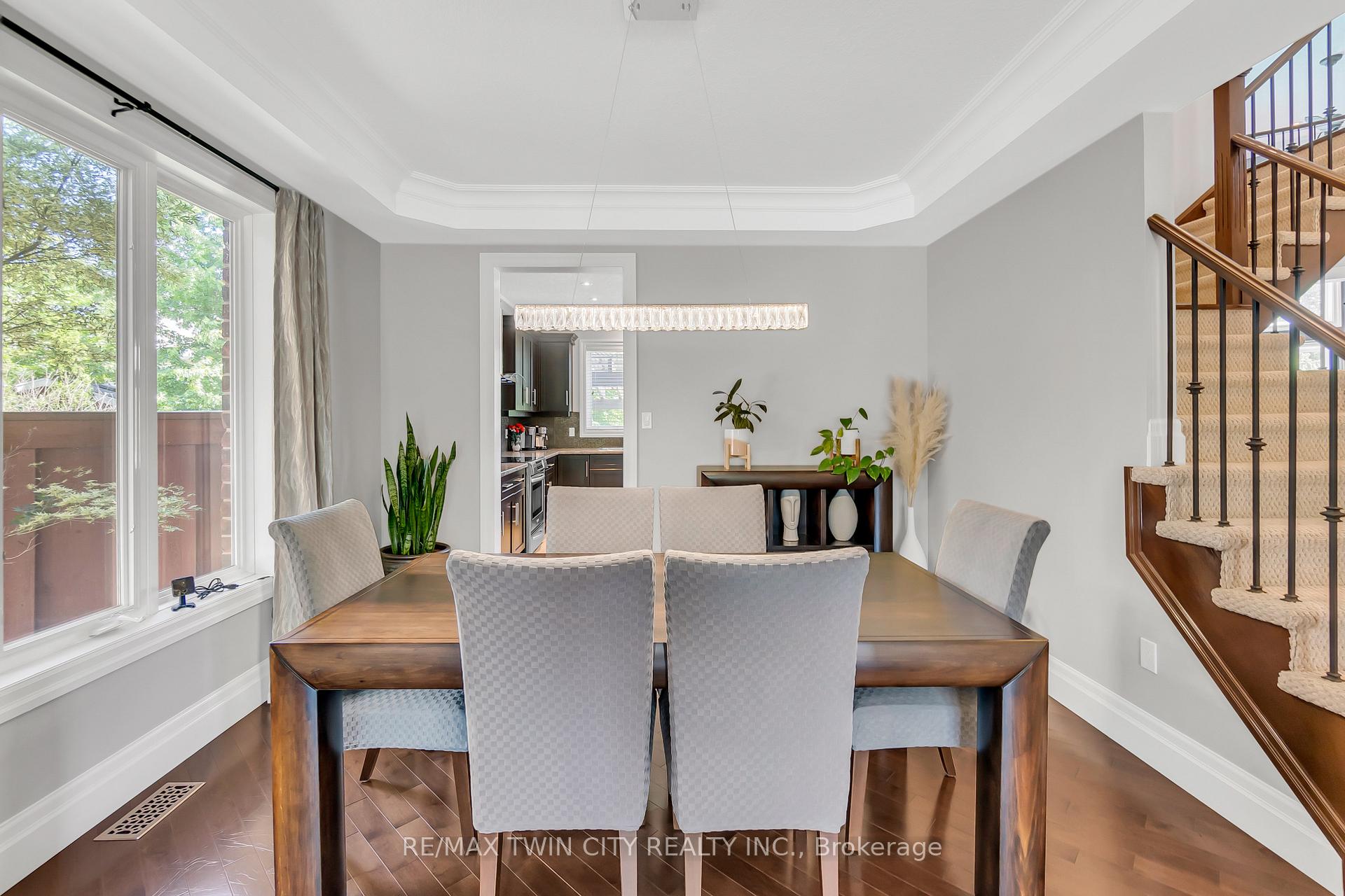 Photo 5 of 918 Fung Place, Kitchener — HOMEH