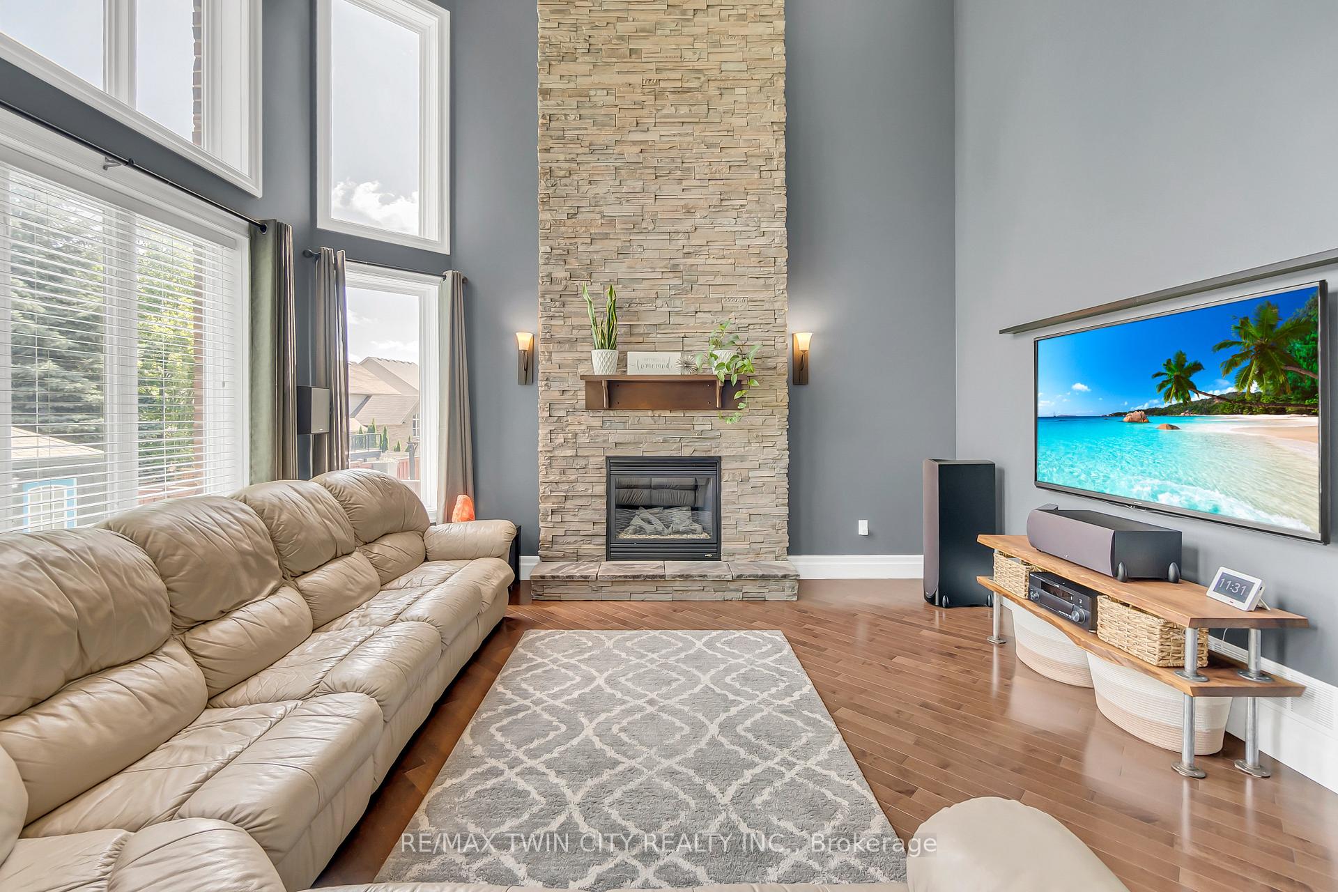 Photo 11 of 918 Fung Place, Kitchener — HOMEH