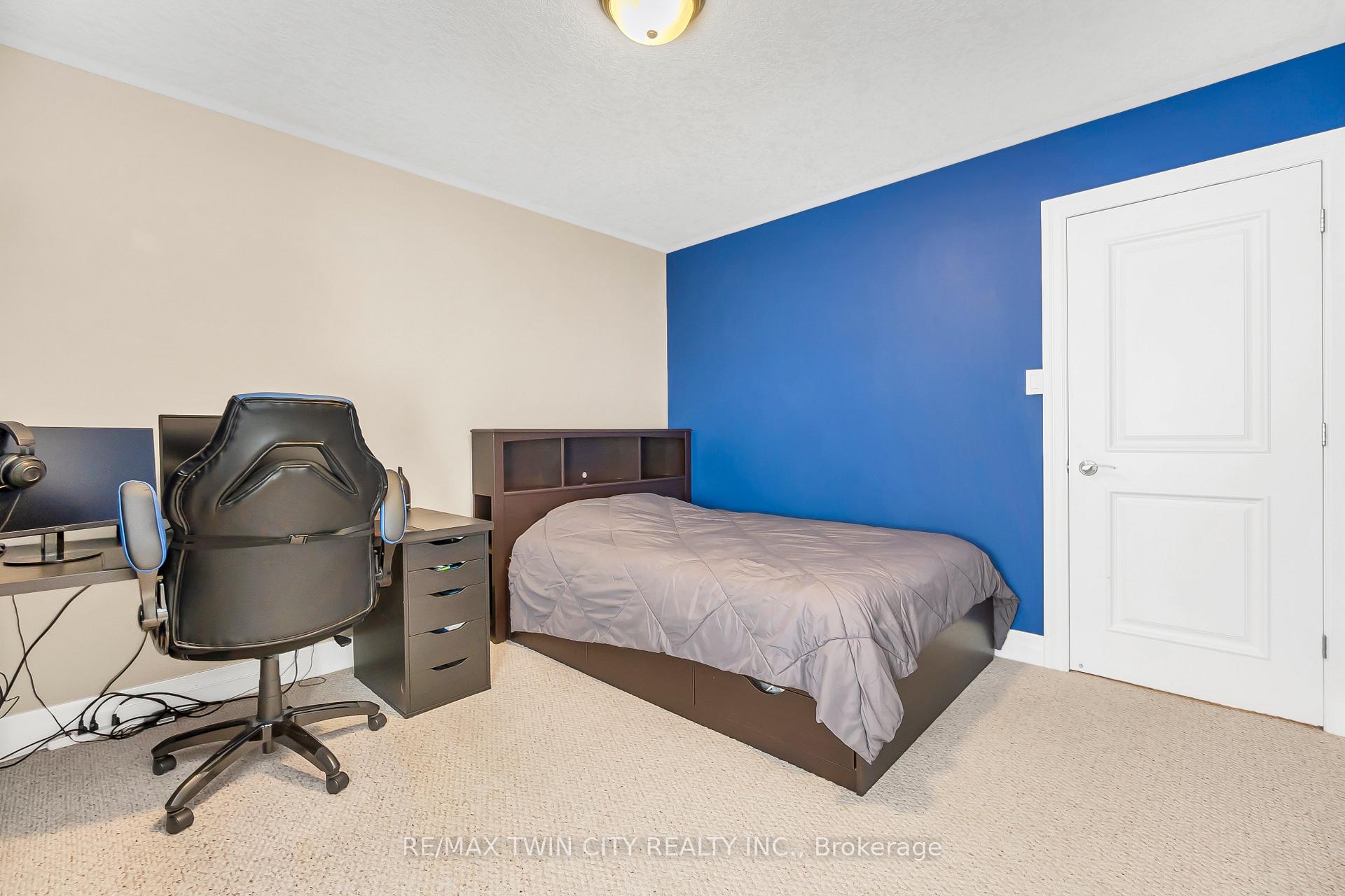 Photo 21 of 918 Fung Place, Kitchener — HOMEH