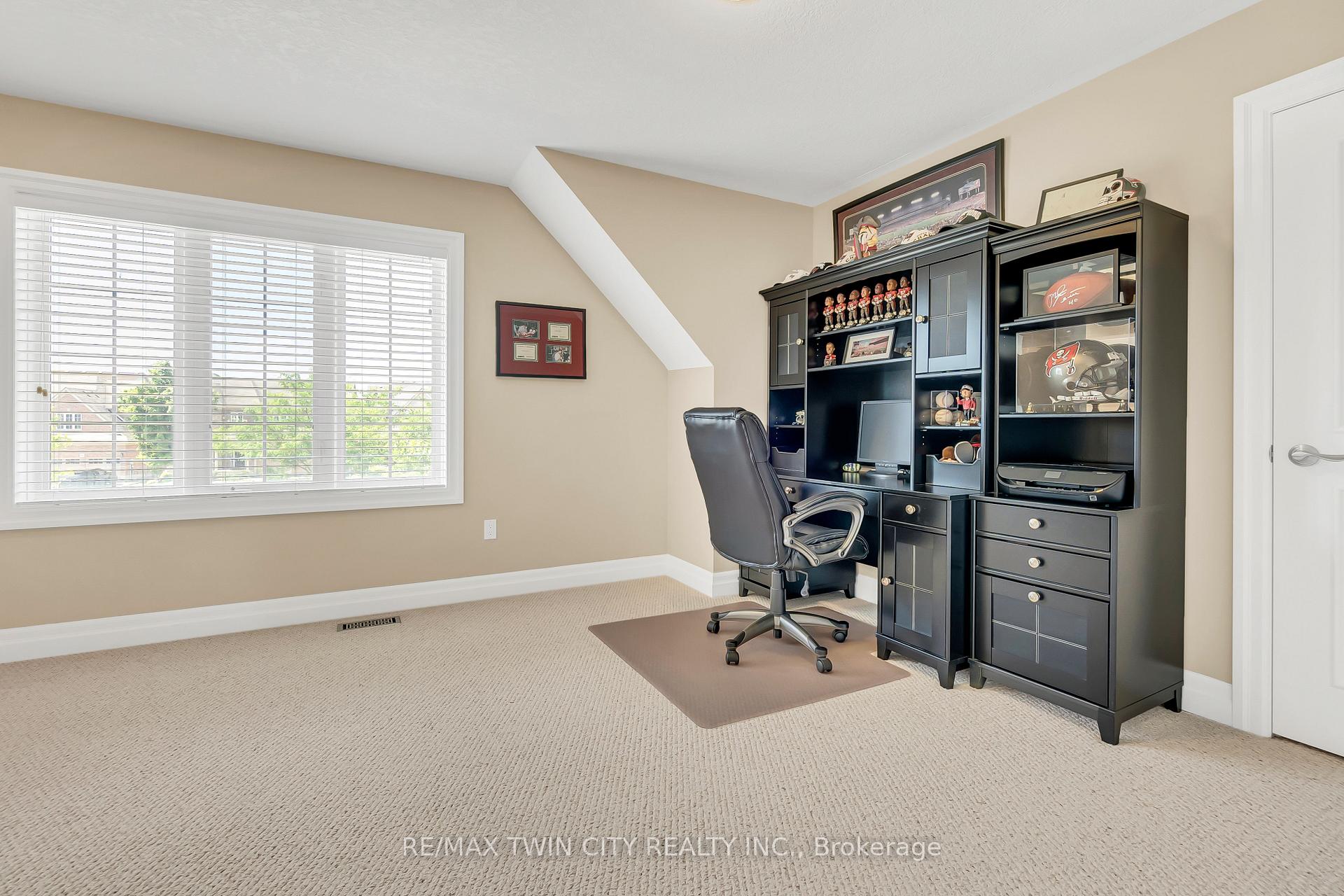 Photo 23 of 918 Fung Place, Kitchener — HOMEH