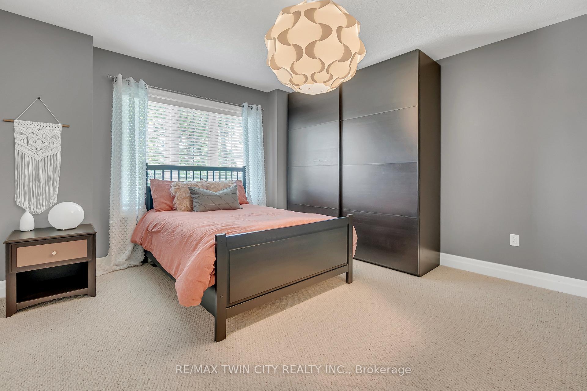 Photo 24 of 918 Fung Place, Kitchener — HOMEH