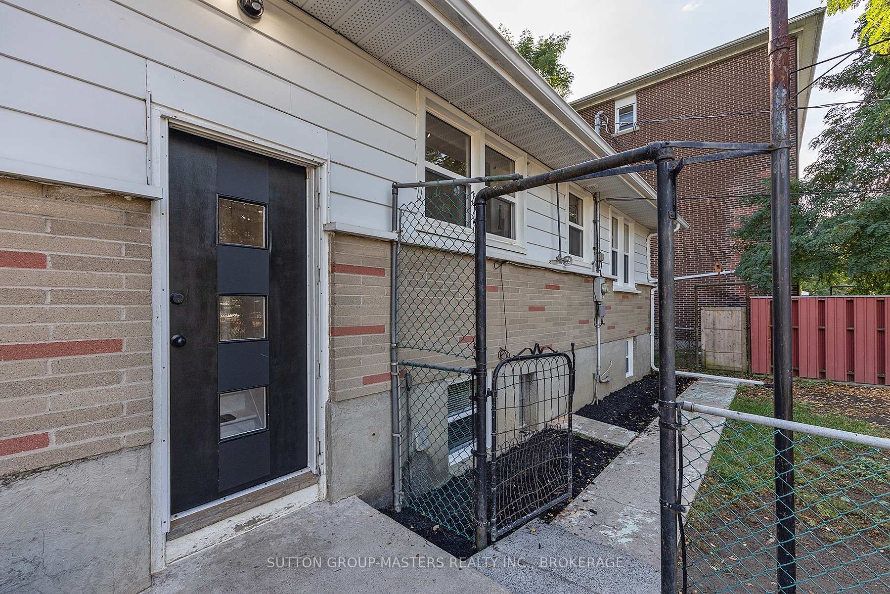 Photo 8 of 324 Yonge Street, Kingston, Central City West — HOMEH