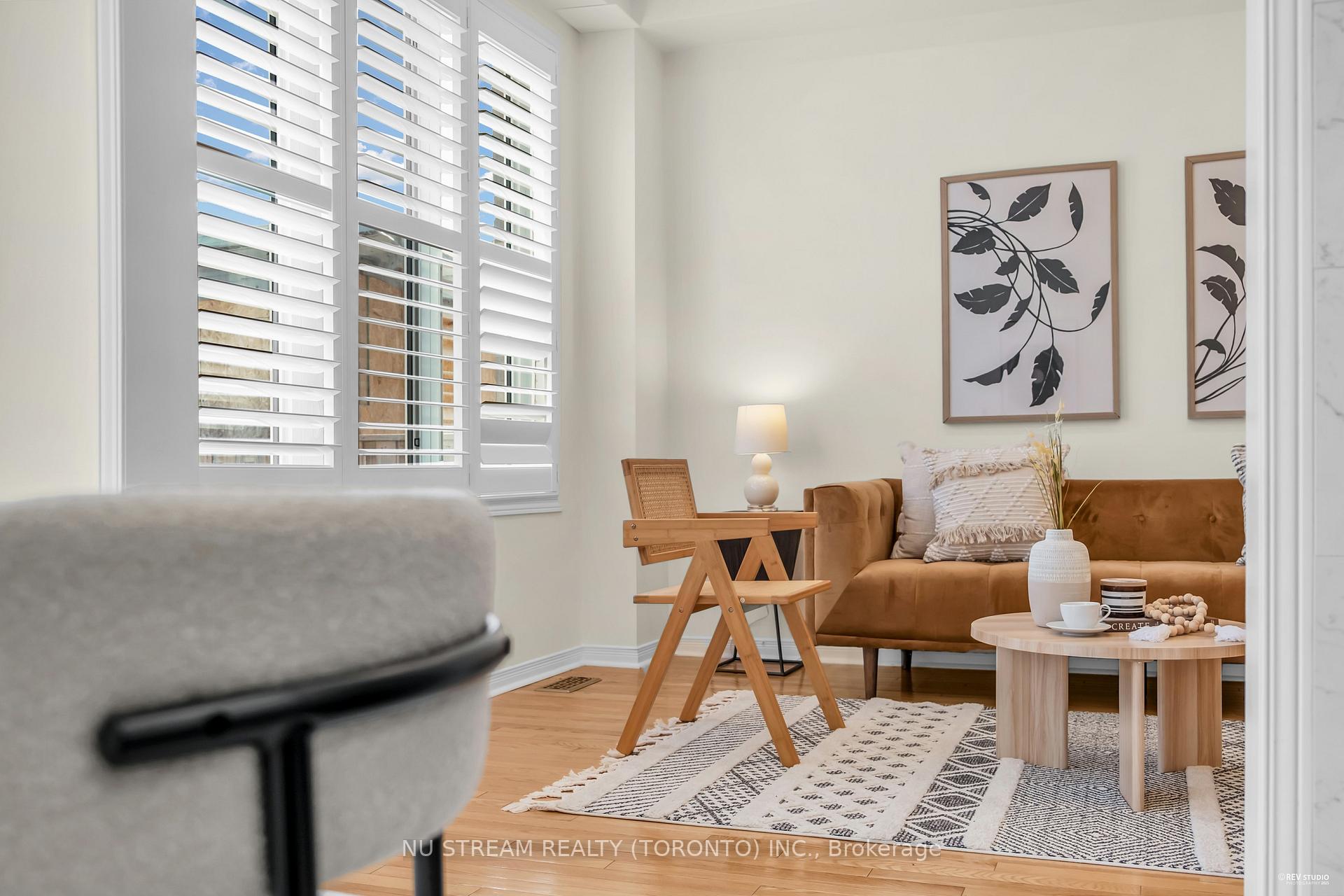 Photo 5 of 15 Trinco Way, Markham, Cedarwood — HOMEH
