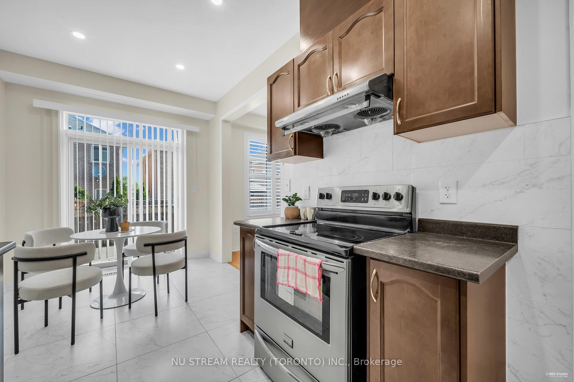 Photo 19 of 15 Trinco Way, Markham, Cedarwood — HOMEH