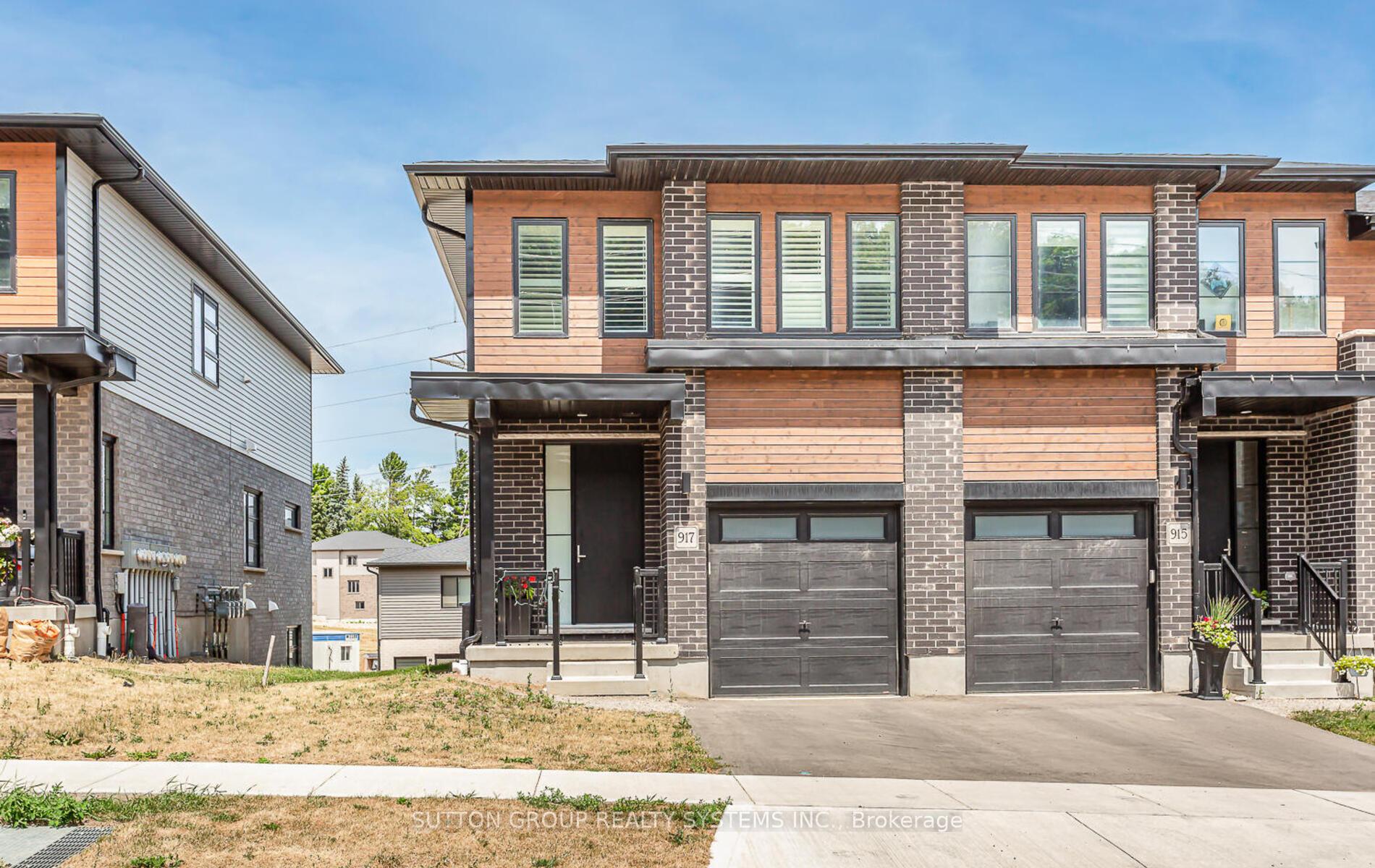 Front of 917 Robert Ferrie Drive
