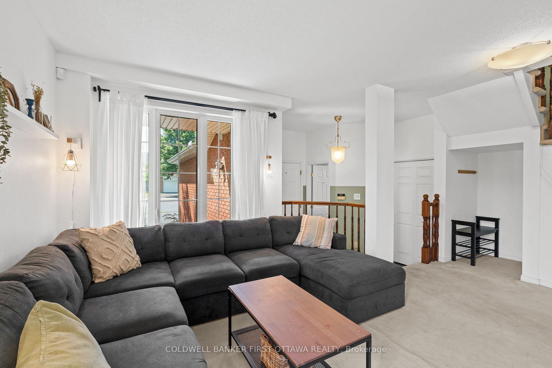 Photo 9 of 51 Helmsdale Drive, Ottawa, Kanata - Morgan's Grant/South March — HOMEH