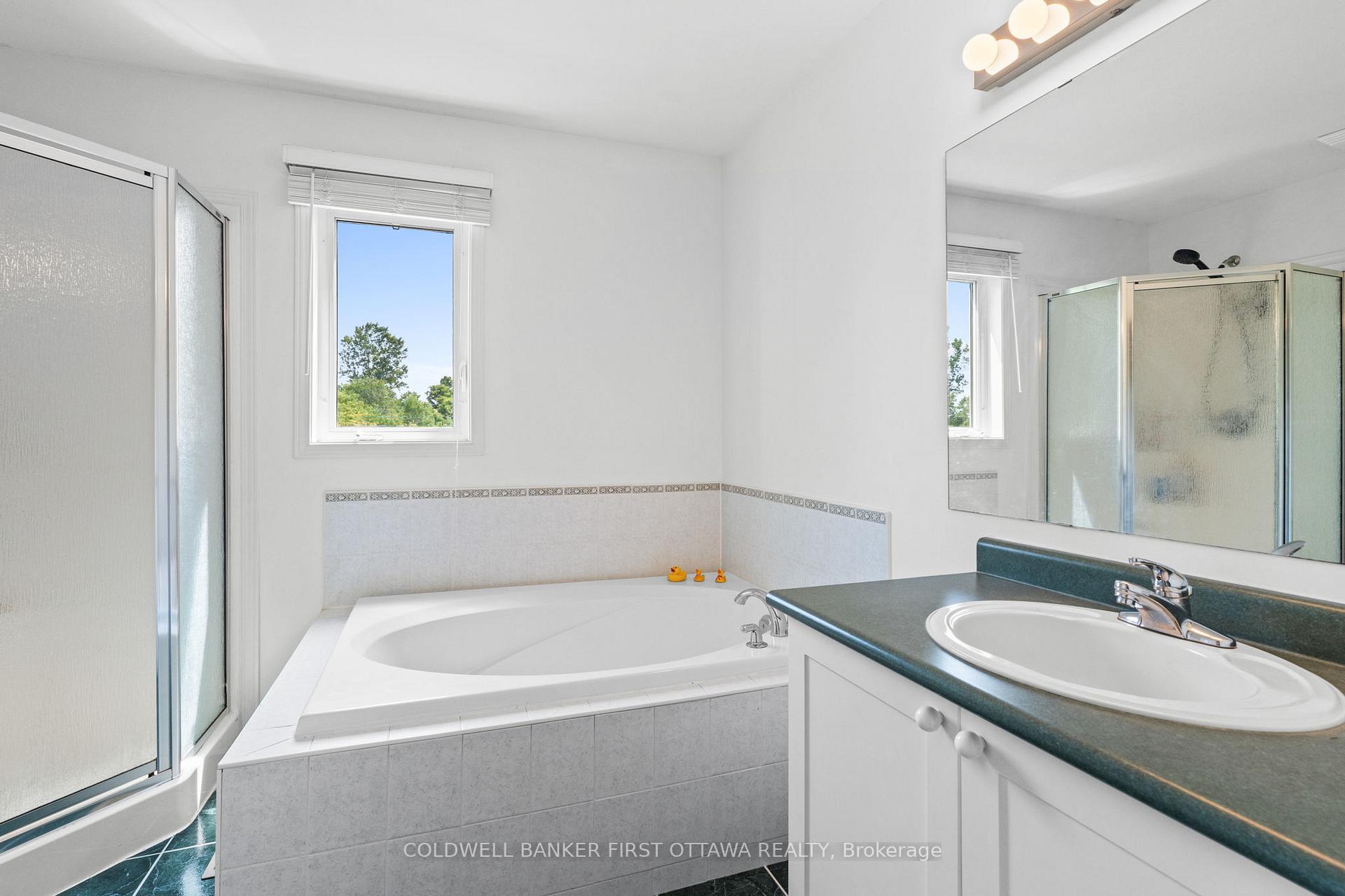 Photo 23 of 51 Helmsdale Drive, Ottawa, Kanata - Morgan's Grant/South March — HOMEH