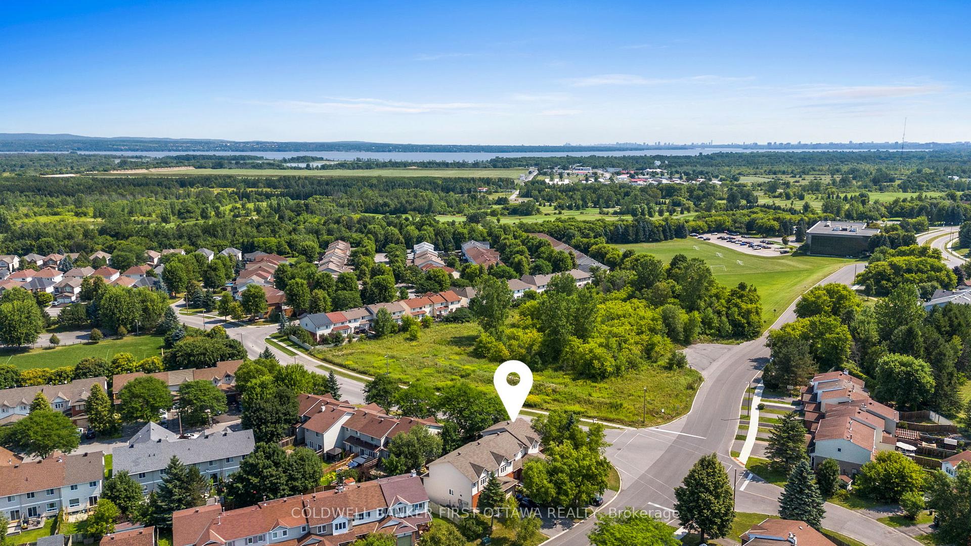 Photo 41 of 51 Helmsdale Drive, Ottawa, Kanata - Morgan's Grant/South March — HOMEH