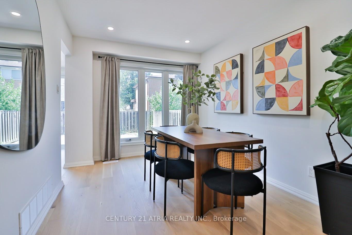 Photo 9 of 30 Pepperell Crescent, Markham, Milliken Mills West — HOMEH