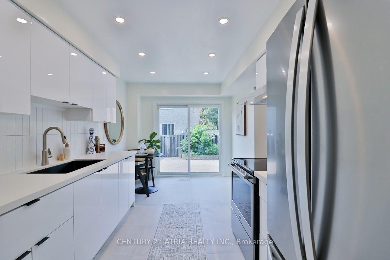 Photo 16 of 30 Pepperell Crescent, Markham, Milliken Mills West — HOMEH