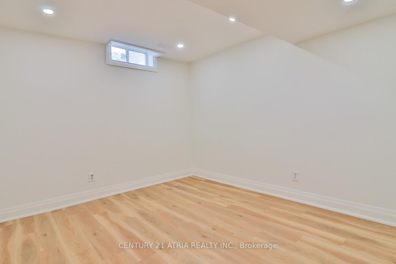 Photo 38 of 30 Pepperell Crescent, Markham, Milliken Mills West — HOMEH