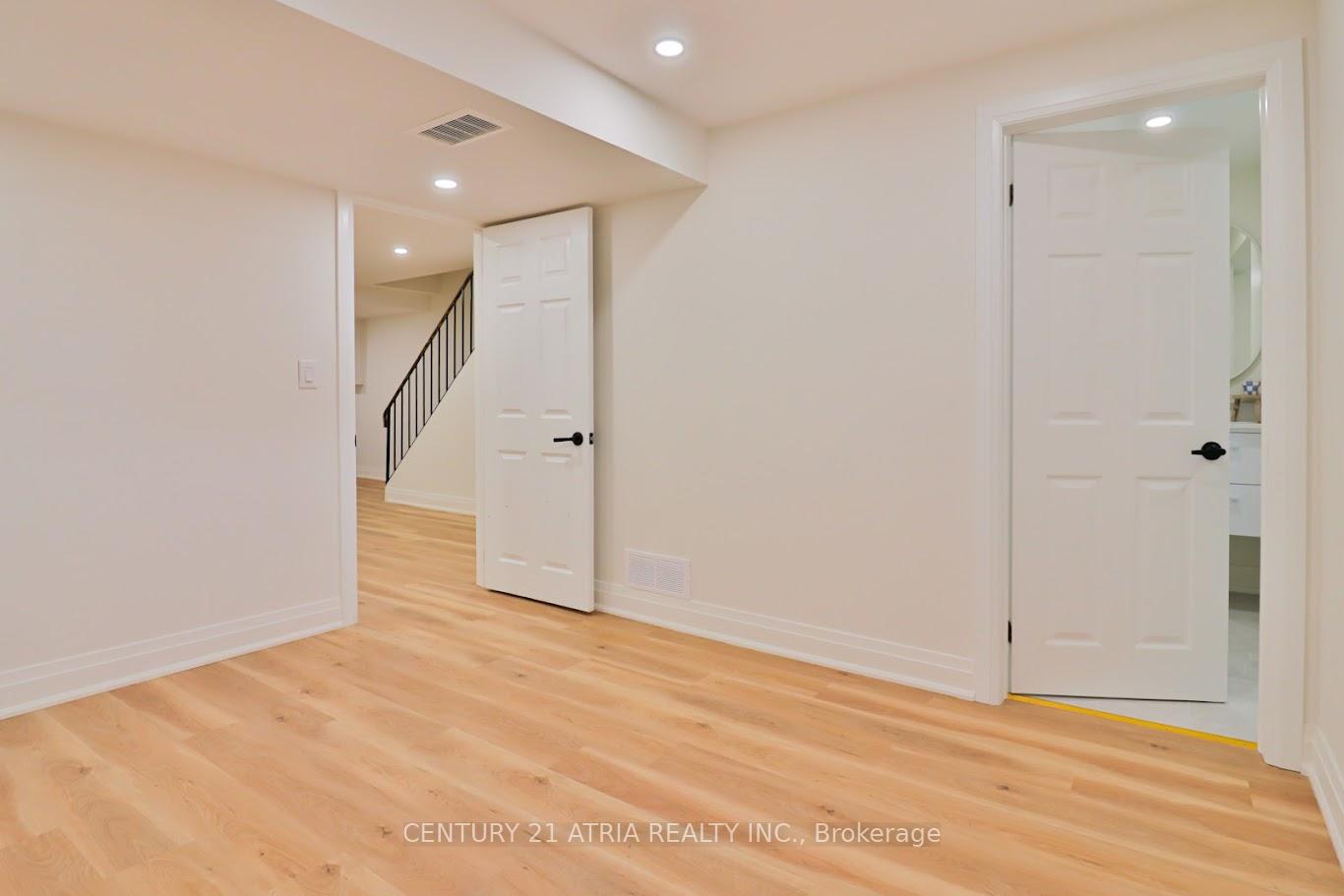Photo 39 of 30 Pepperell Crescent, Markham, Milliken Mills West — HOMEH