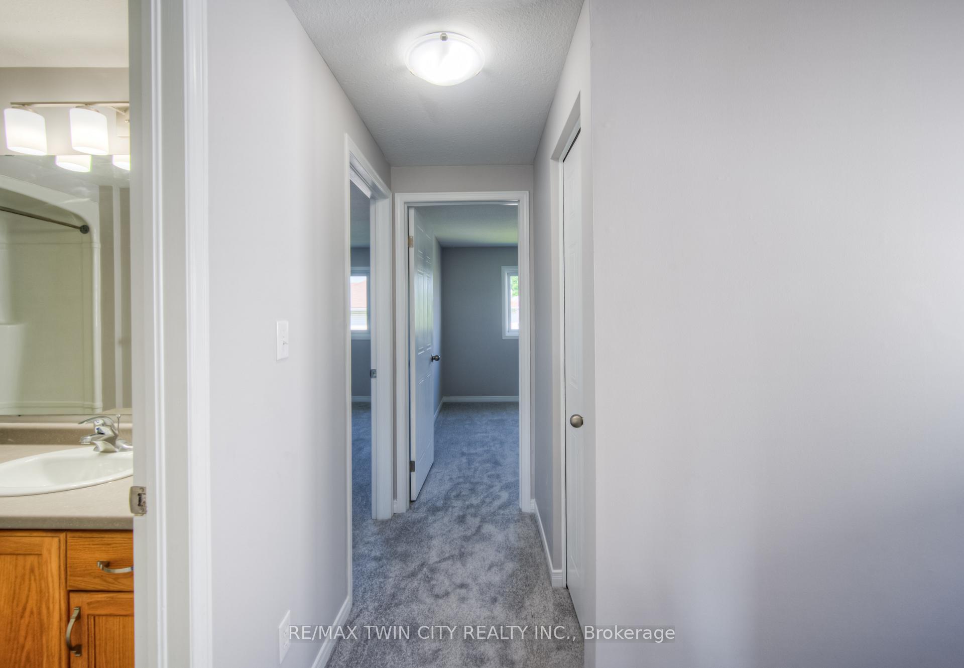 Photo 18 of 27 Hackberry Street, Kitchener — HOMEH