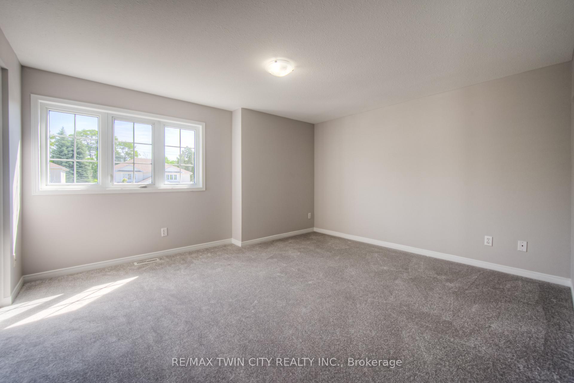 Photo 19 of 27 Hackberry Street, Kitchener — HOMEH