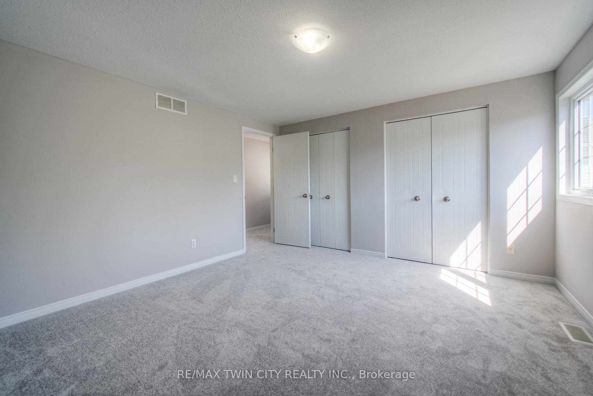 Photo 20 of 27 Hackberry Street, Kitchener — HOMEH