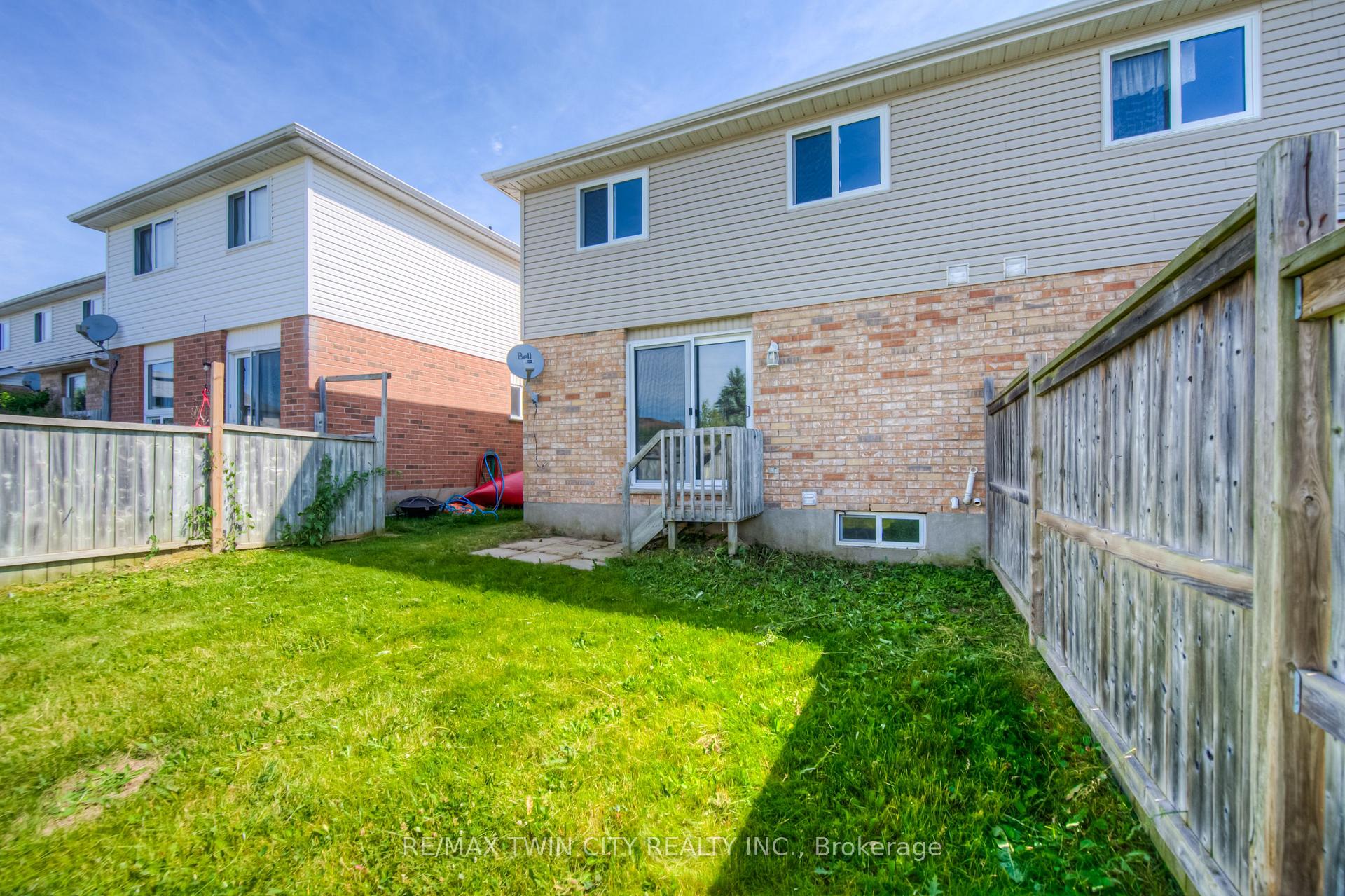 Photo 25 of 27 Hackberry Street, Kitchener — HOMEH