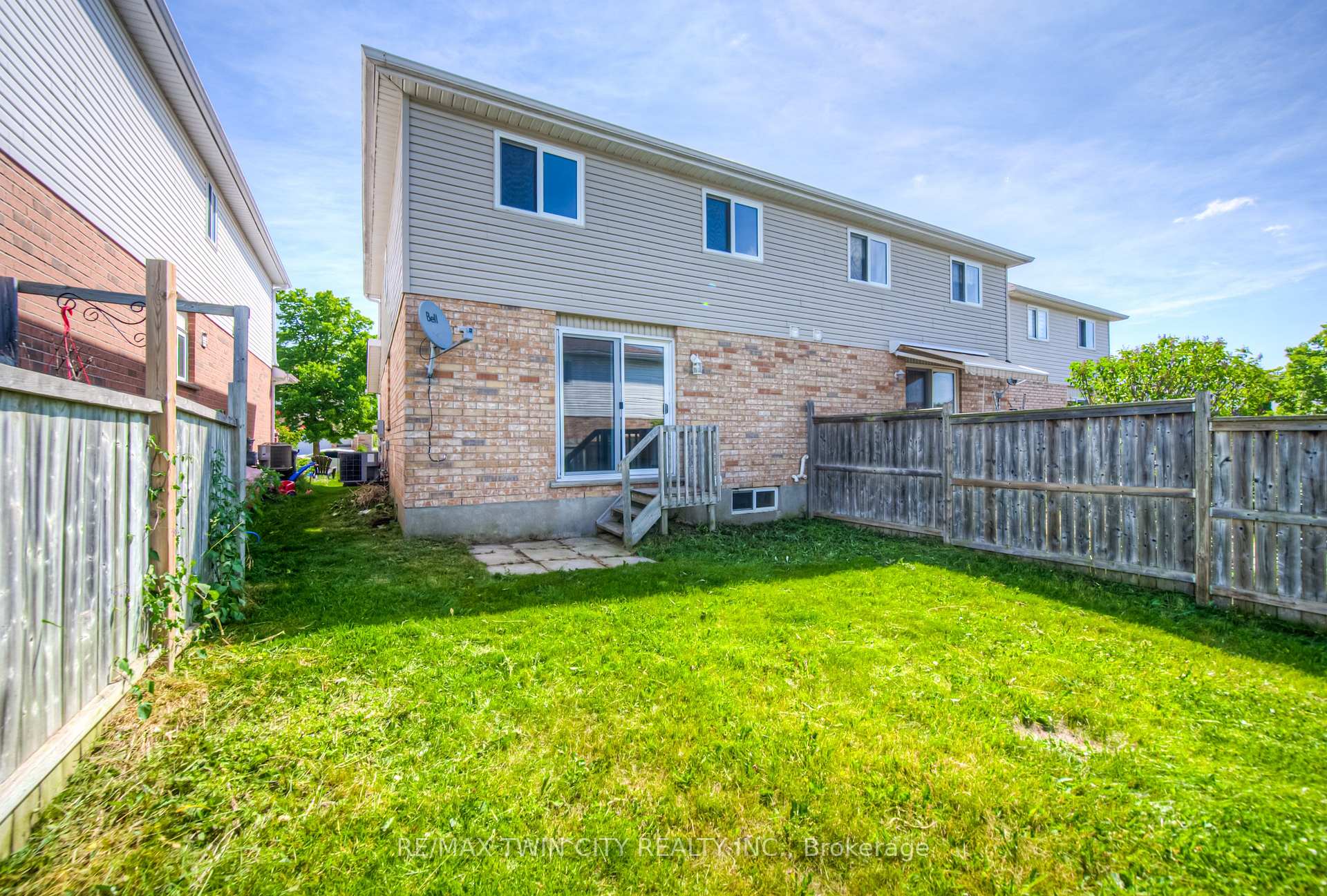 Photo 26 of 27 Hackberry Street, Kitchener — HOMEH