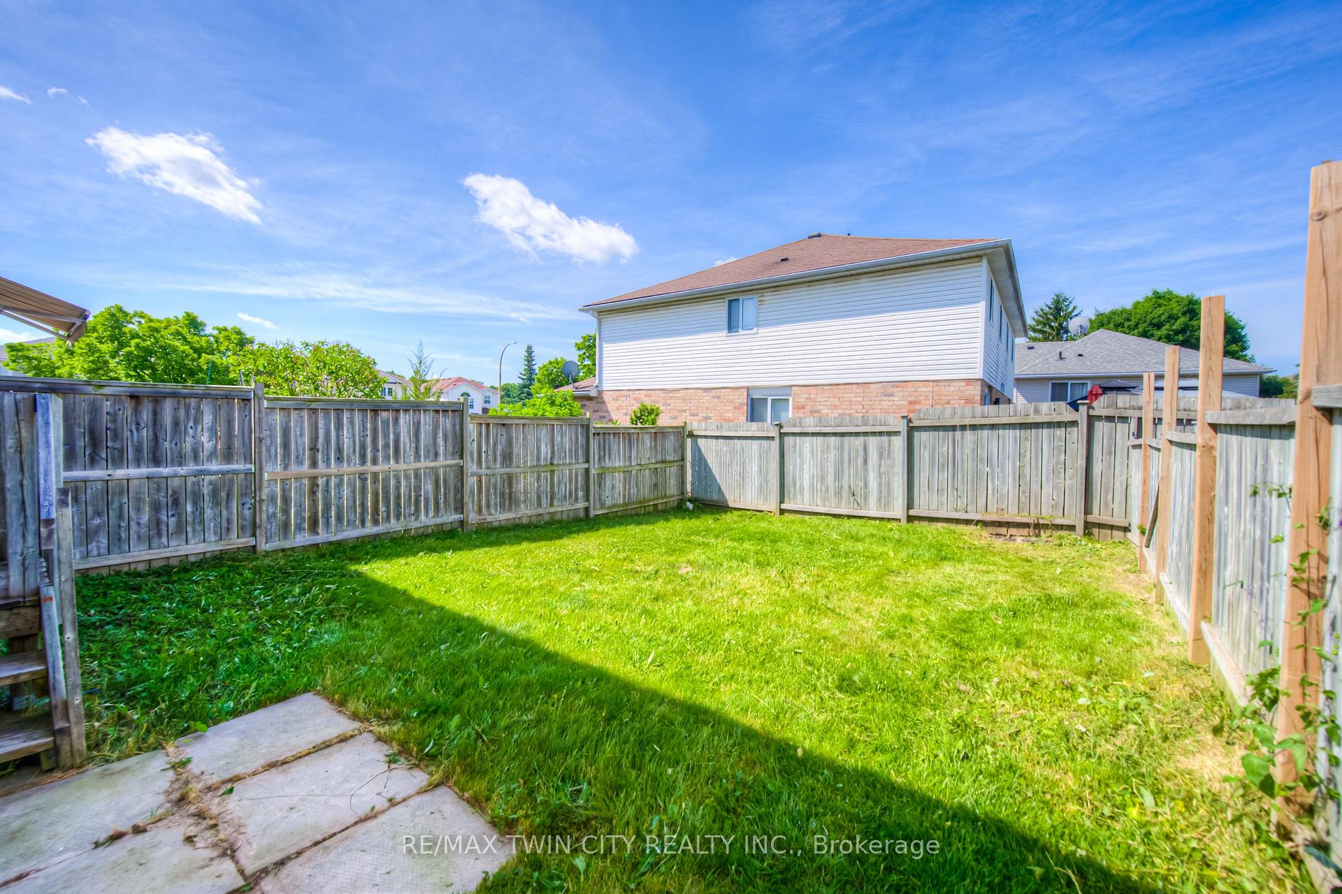 Photo 27 of 27 Hackberry Street, Kitchener — HOMEH