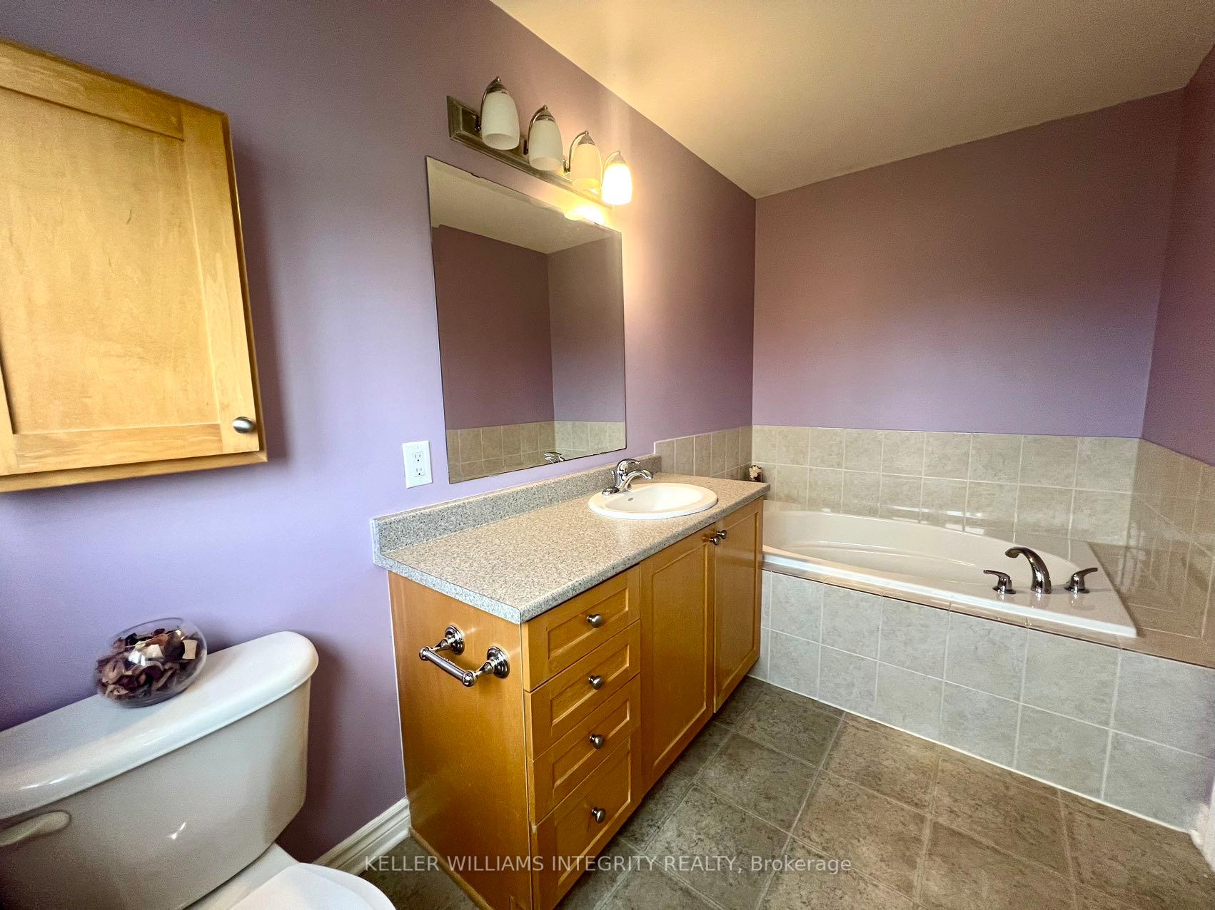 Photo 16 of 160 Forestbrook Street, Ottawa, Kanata - Morgan's Grant/South March — HOMEH