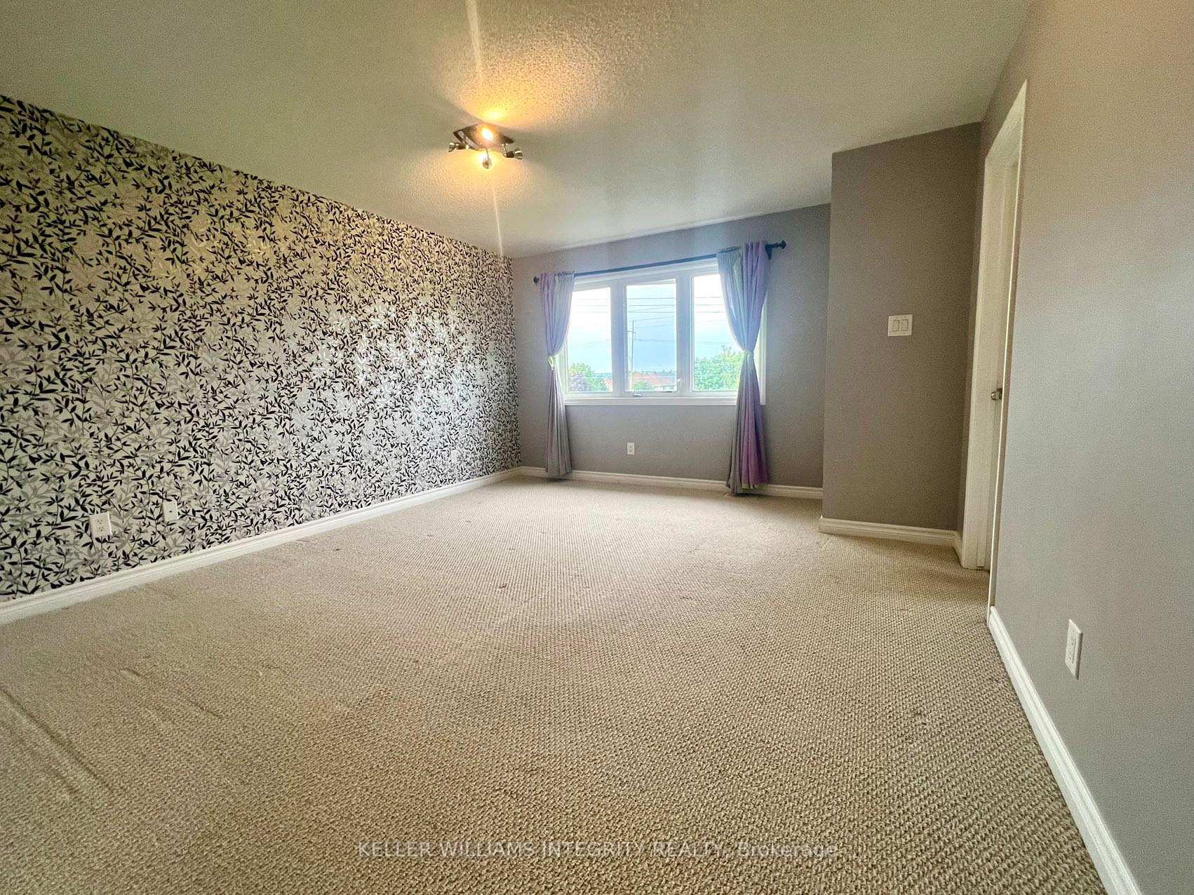Photo 18 of 160 Forestbrook Street, Ottawa, Kanata - Morgan's Grant/South March — HOMEH