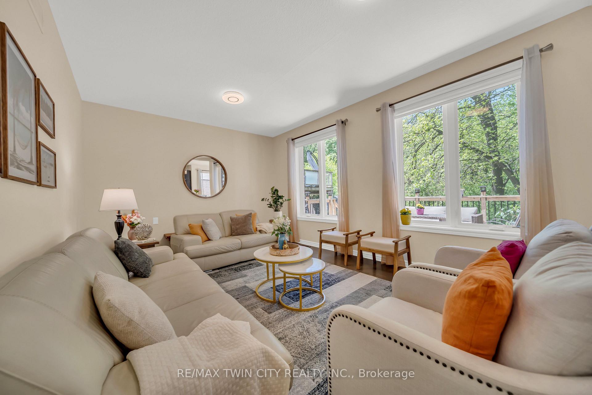 Photo 8 of 437 Zeller Drive, Kitchener — HOMEH