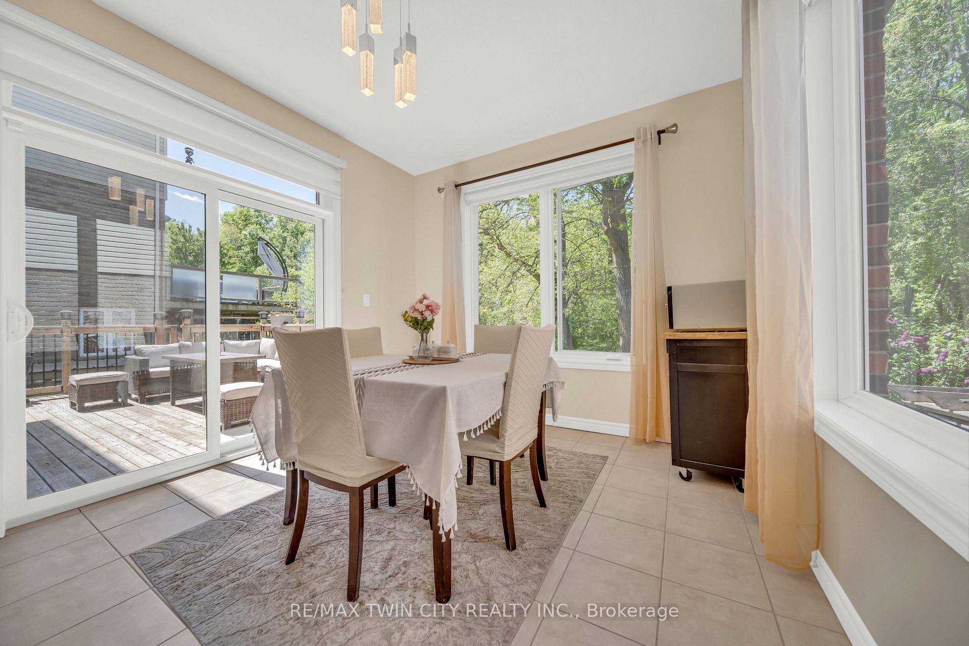 Photo 15 of 437 Zeller Drive, Kitchener — HOMEH
