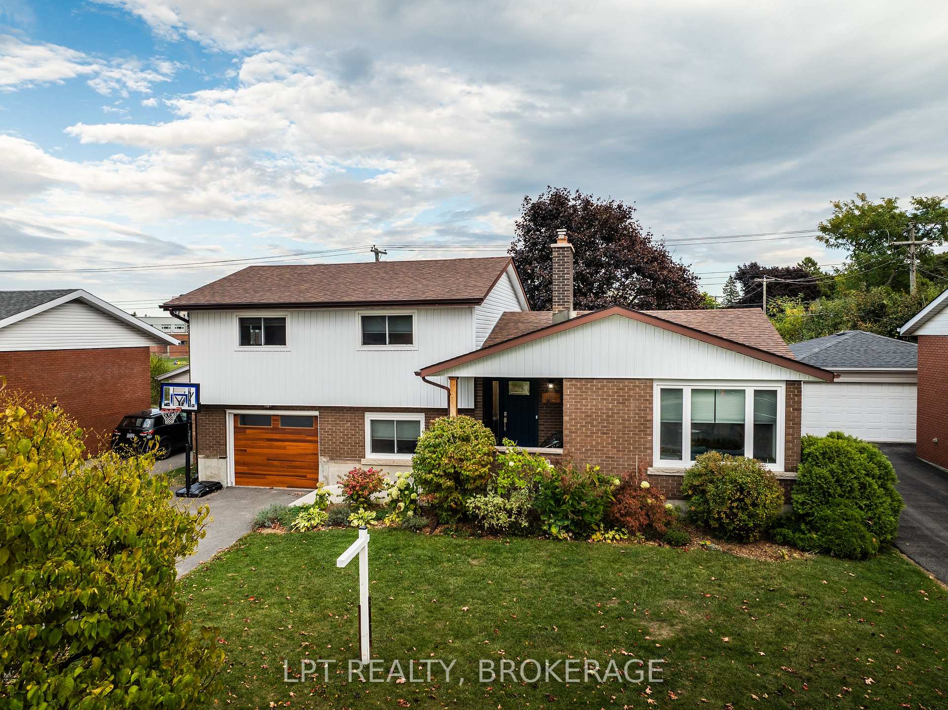 Photo 2 of 315 Norman Rogers Drive, Kingston, Central City West — HOMEH