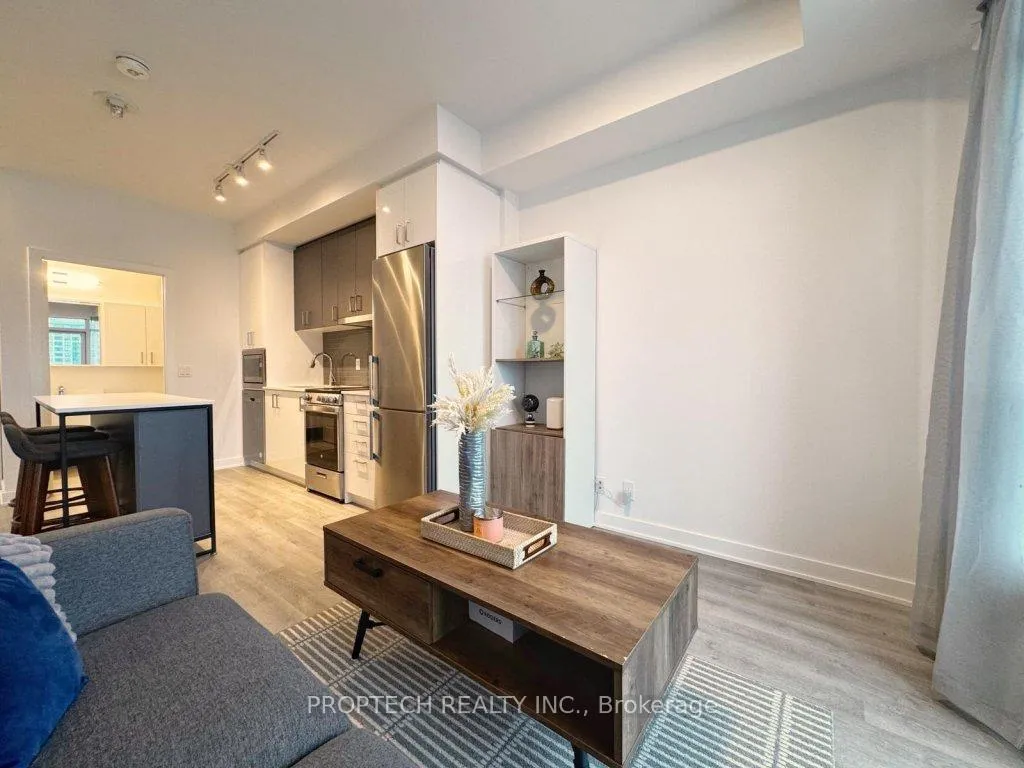 Photo 5 of Unit 628, 50 Upper Mall Way, Vaughan, Brownridge — HOMEH