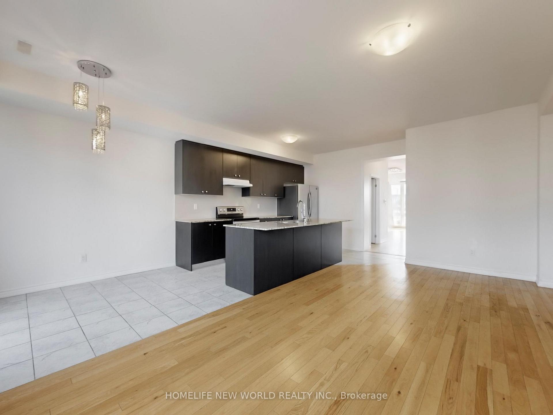 Photo 9 of 5 Hammersmith Lane, Markham, Victoria Square — HOMEH