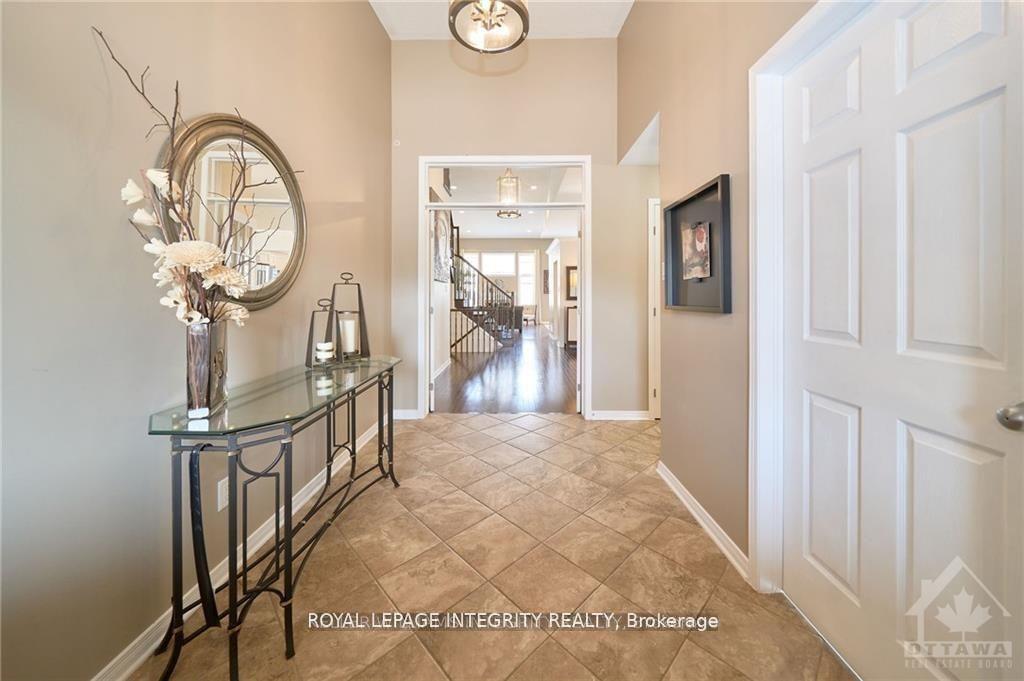 Photo 3 of 132 Palfrey Way, Ottawa, Kanata - Emerald Meadows/Trailwest — HOMEH