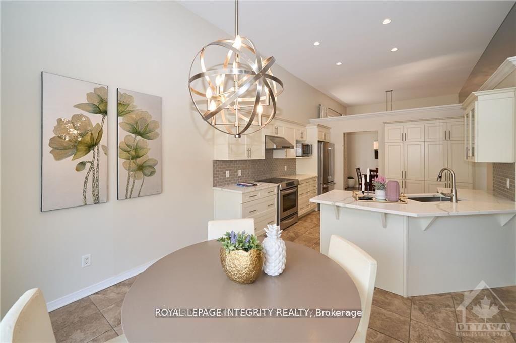 Photo 7 of 132 Palfrey Way, Ottawa, Kanata - Emerald Meadows/Trailwest — HOMEH