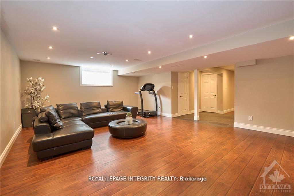 Photo 25 of 132 Palfrey Way, Ottawa, Kanata - Emerald Meadows/Trailwest — HOMEH