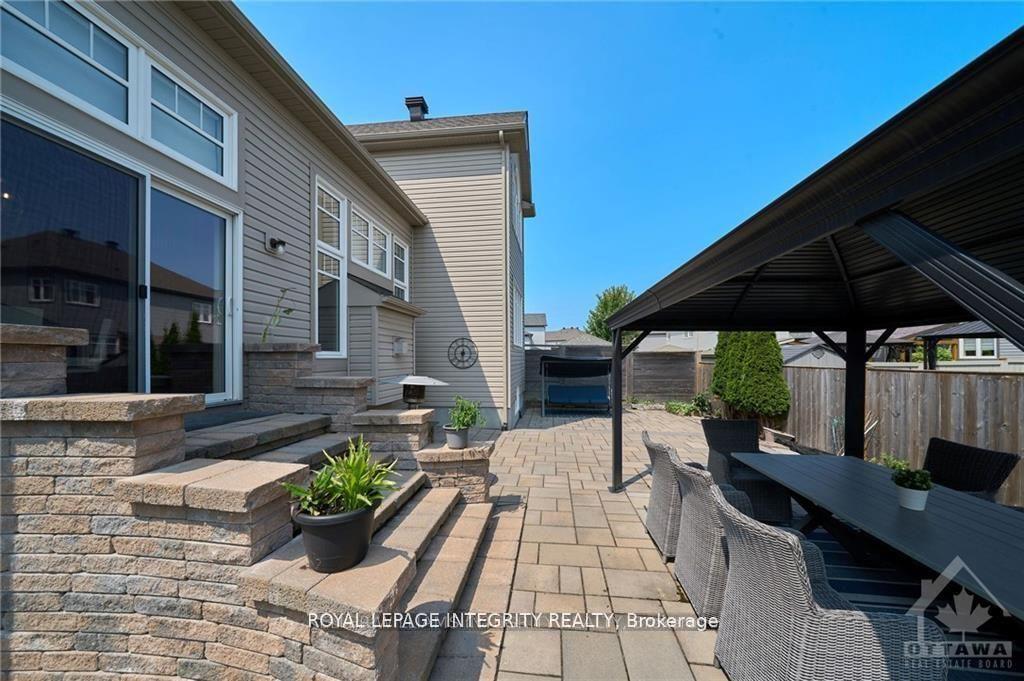 Photo 29 of 132 Palfrey Way, Ottawa, Kanata - Emerald Meadows/Trailwest — HOMEH
