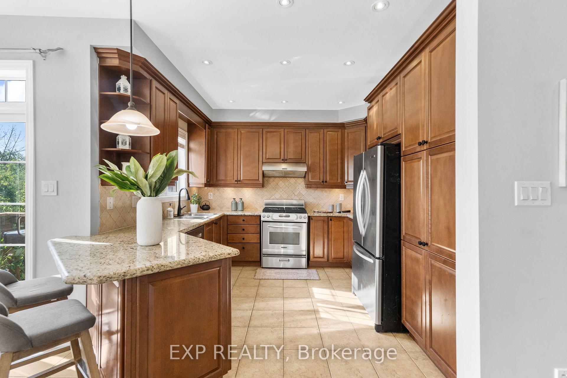 Photo 12 of 59 Smoothwater Terrace, Markham, Box Grove — HOMEH