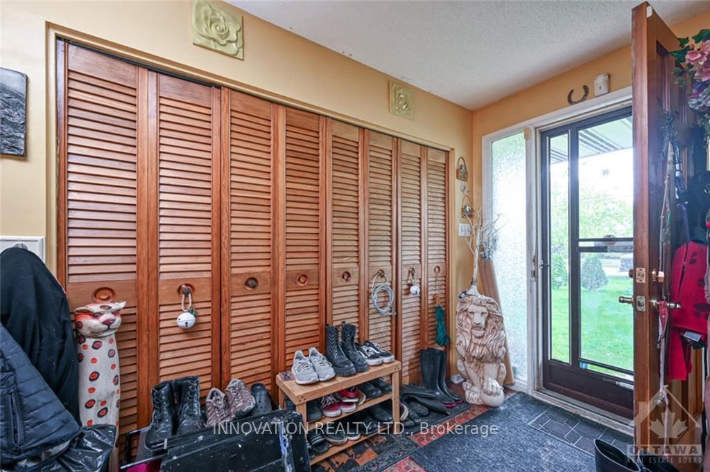 Photo 3 of 6458 Fourth Line Road, Ottawa, North Gower — HOMEH