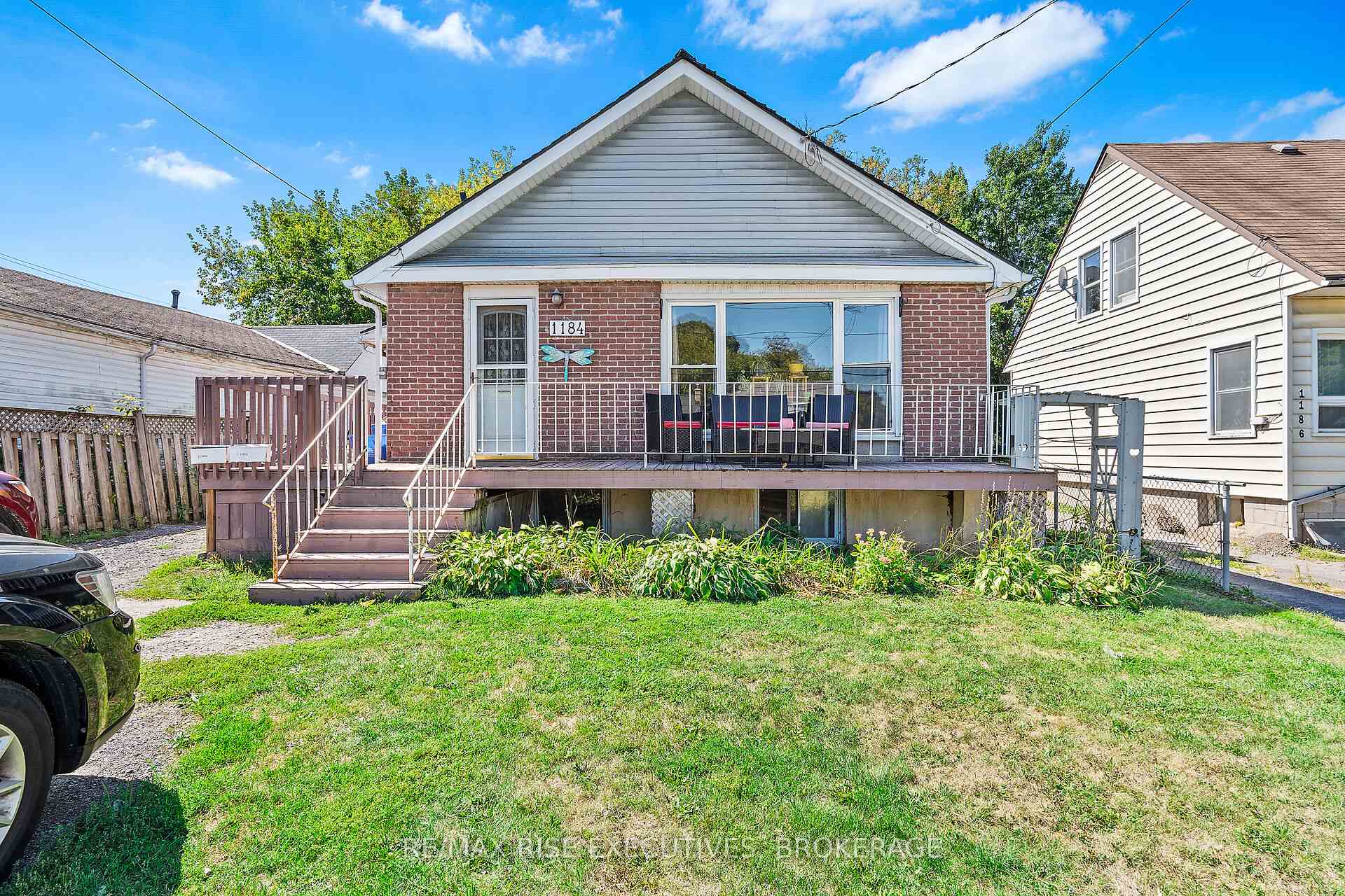 Photo 2 of 1184 Montreal Street, Kingston, Rideau — HOMEH