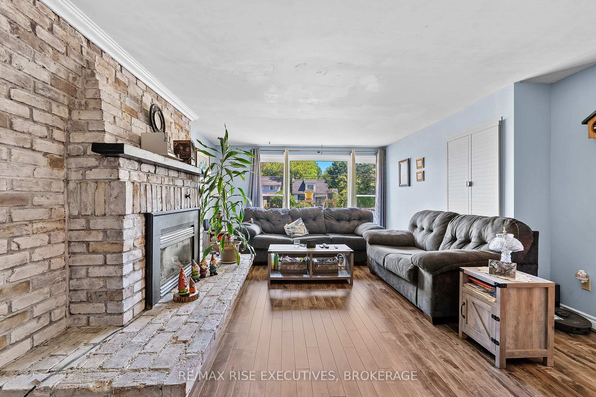 Photo 6 of 1184 Montreal Street, Kingston, Rideau — HOMEH