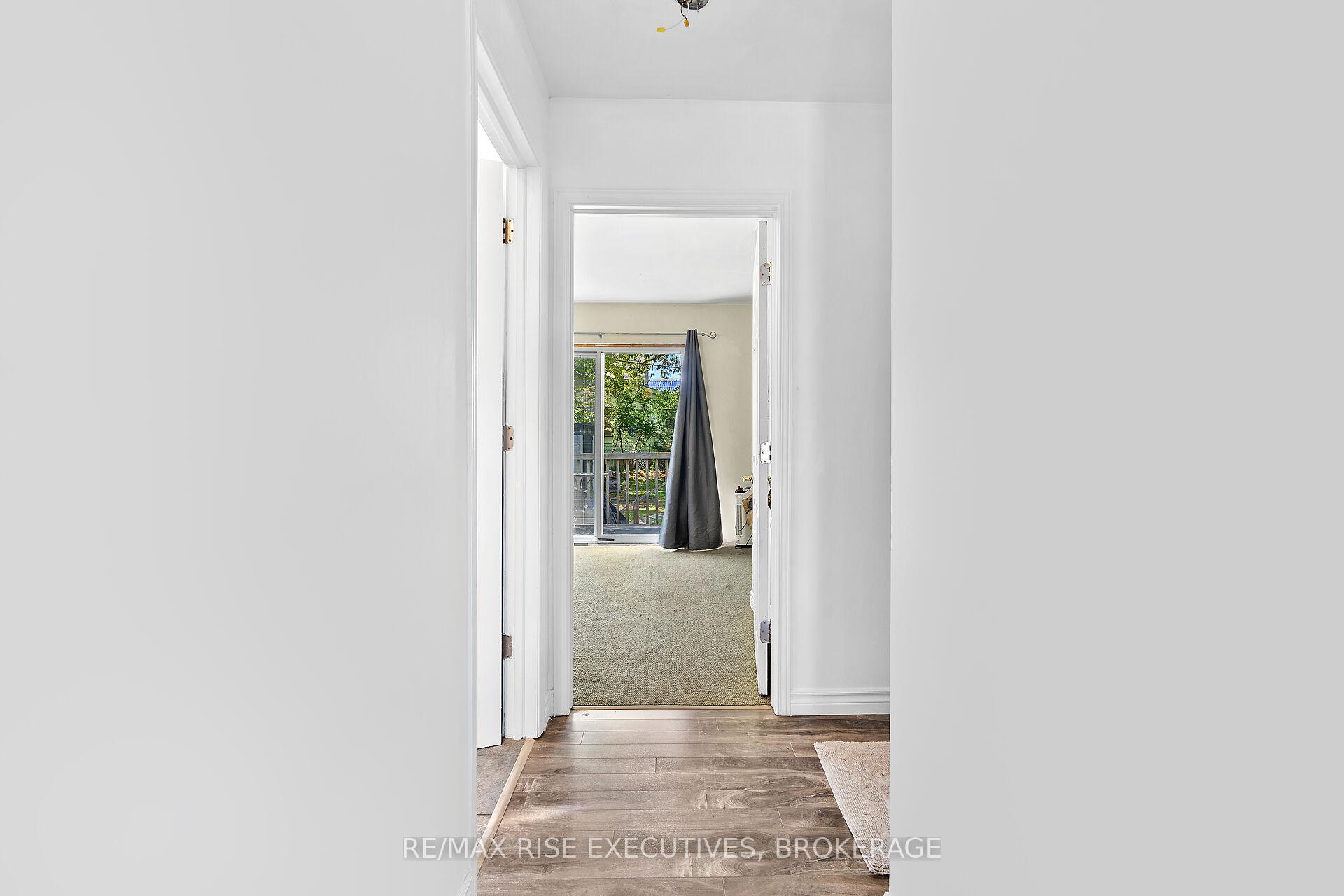 Photo 14 of 1184 Montreal Street, Kingston, Rideau — HOMEH