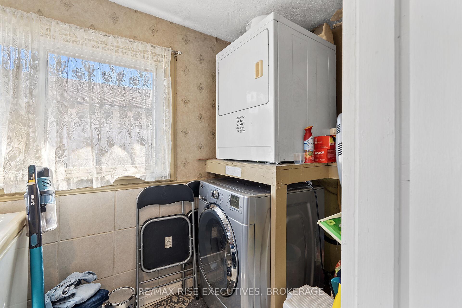 Photo 24 of 1184 Montreal Street, Kingston, Rideau — HOMEH