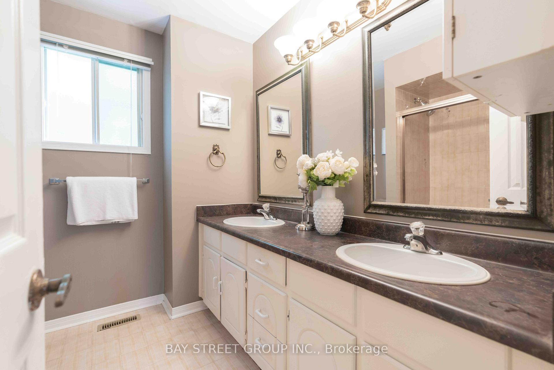 Photo 19 of 20 Tailor Street, Markham, Raymerville — HOMEH