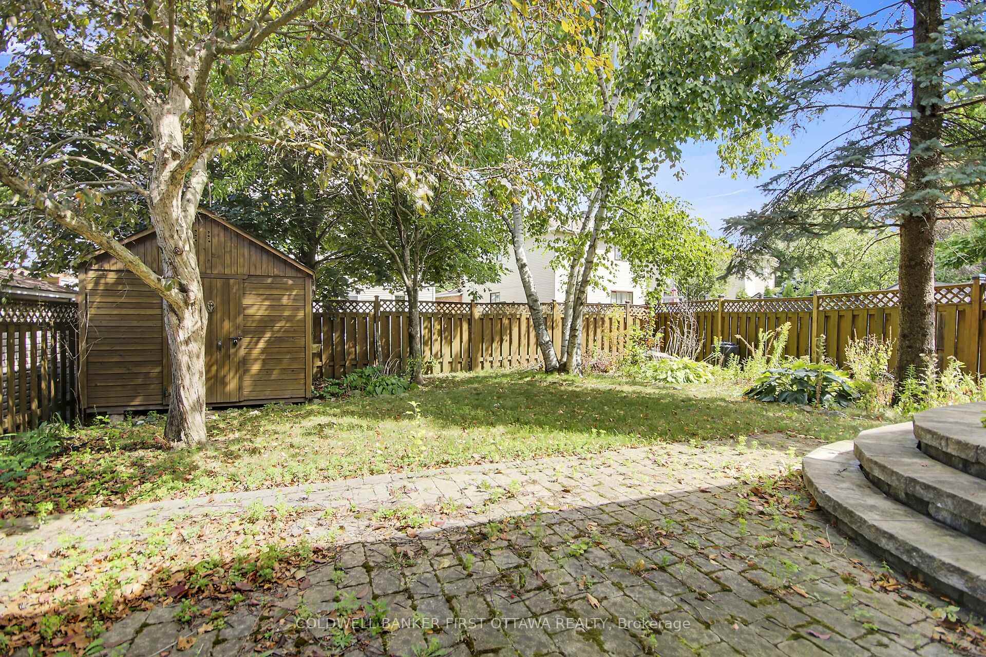Photo 34 of 59 Rowe Drive, Ottawa, Kanata - Katimavik — HOMEH