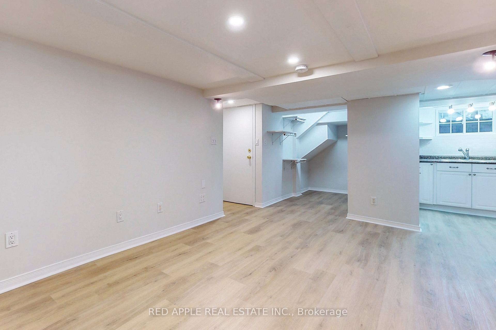 Photo 5 of Unit Lower Level, 76 West 1st Street, Hamilton, Bonnington — HOMEH