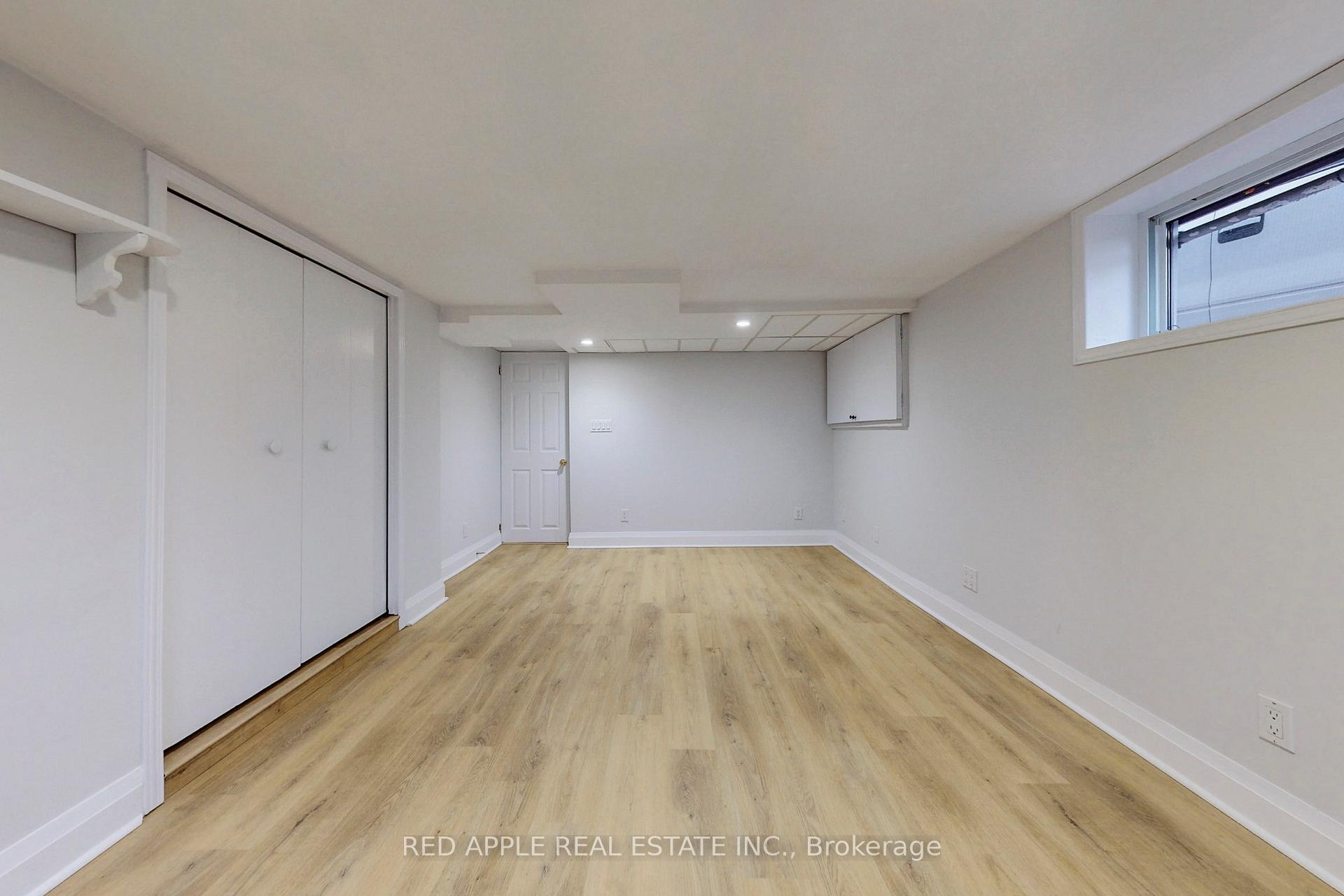 Photo 14 of Unit Lower Level, 76 West 1st Street, Hamilton, Bonnington — HOMEH