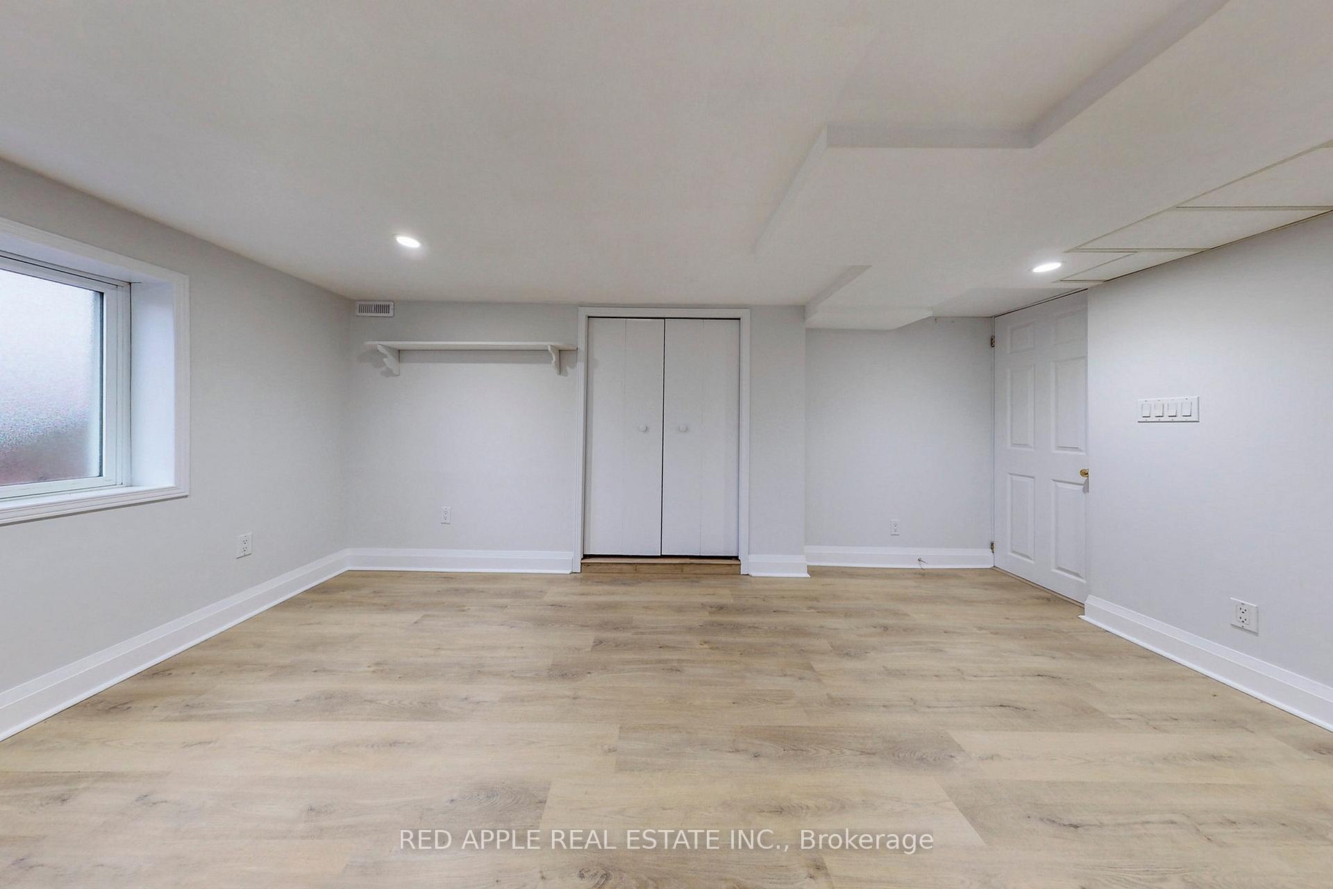Photo 15 of Unit Lower Level, 76 West 1st Street, Hamilton, Bonnington — HOMEH