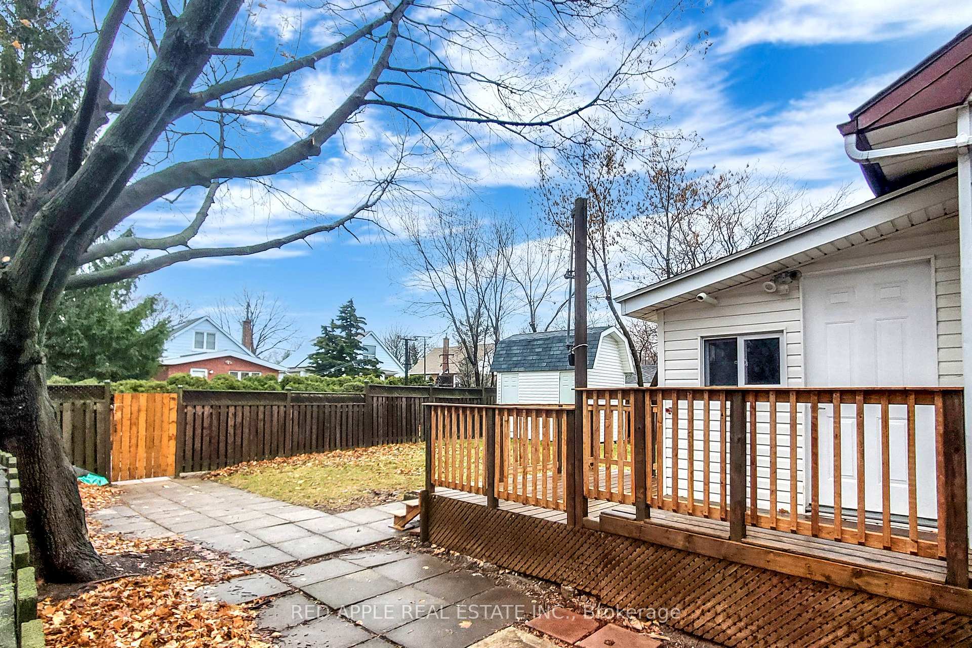Photo 26 of Unit Lower Level, 76 West 1st Street, Hamilton, Bonnington — HOMEH