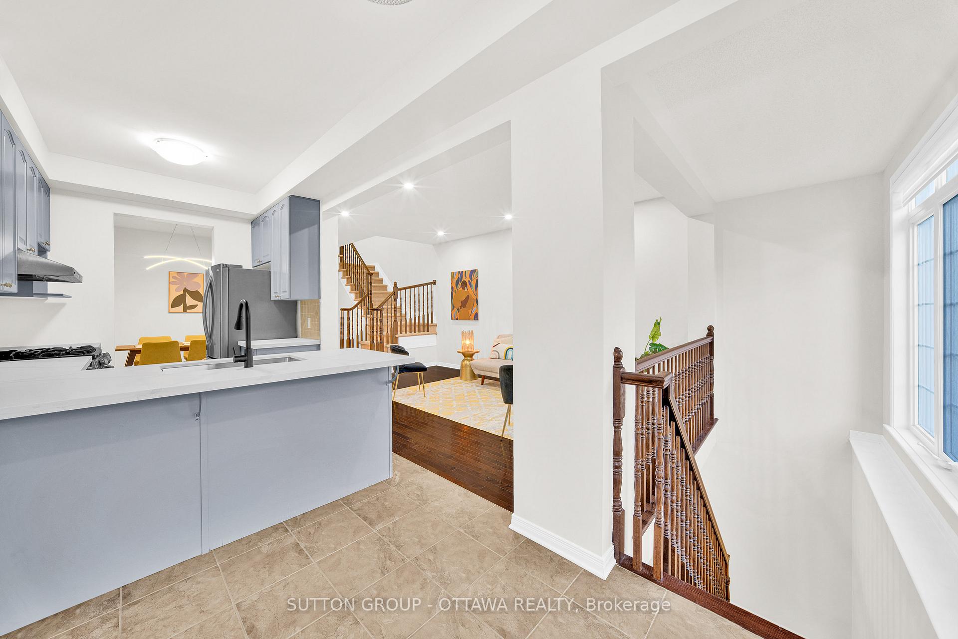 Photo 13 of 747 Oakglade Avenue, Ottawa, Kanata - Emerald Meadows/Trailwest — HOMEH