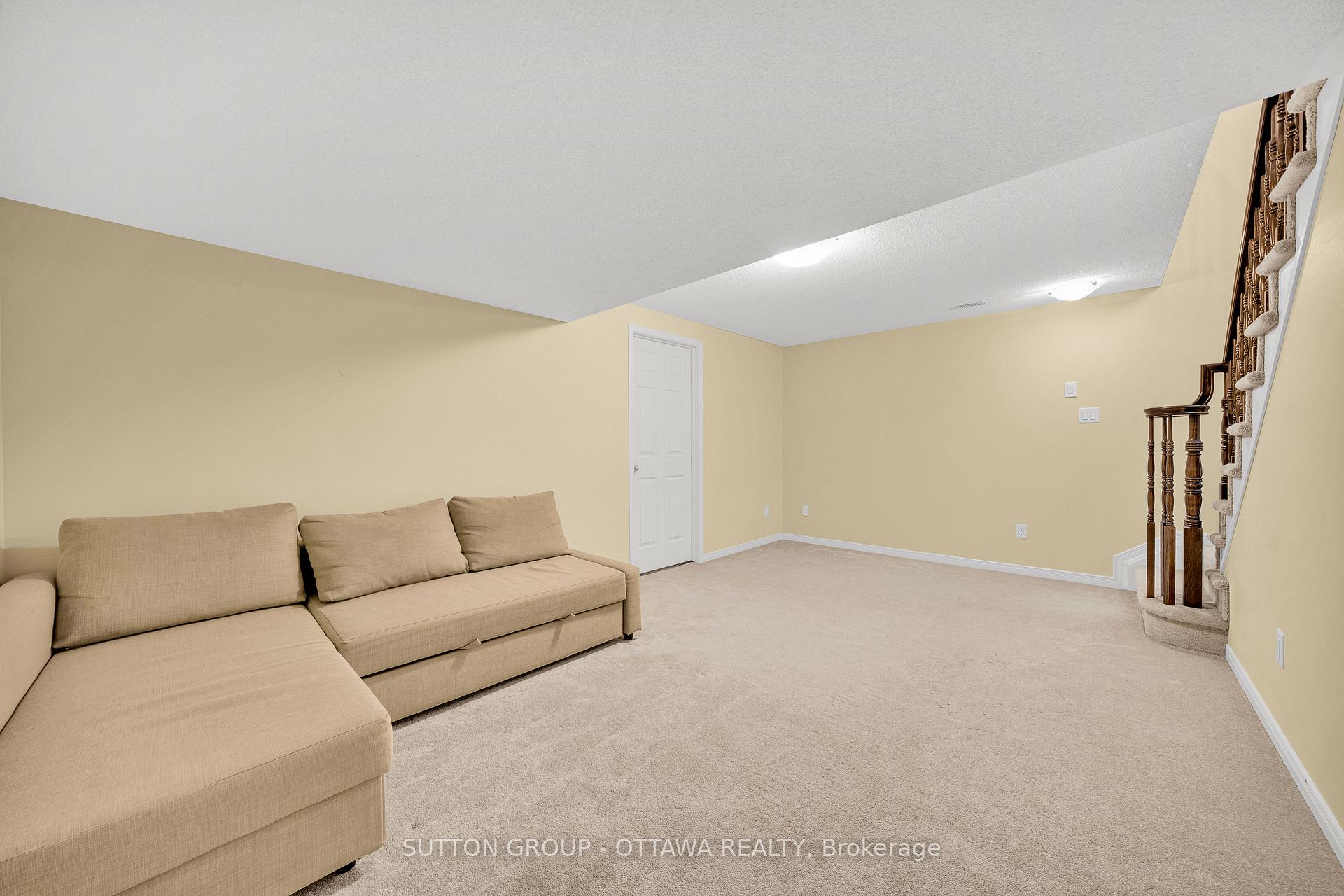Photo 28 of 747 Oakglade Avenue, Ottawa, Kanata - Emerald Meadows/Trailwest — HOMEH