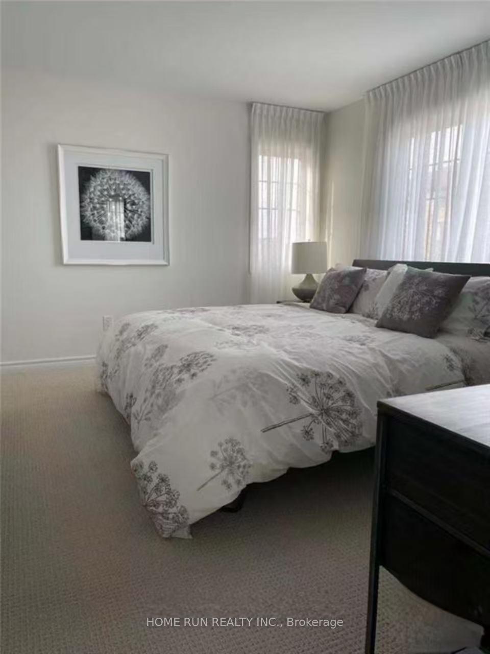 Photo 7 of 229E Shinny Avenue, Ottawa, Kanata - Emerald Meadows/Trailwest — HOMEH