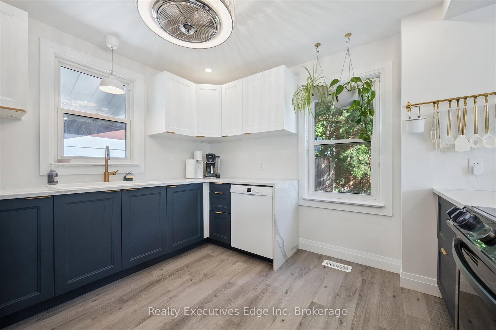 Photo 1 of 319 Clifton Road, Kitchener — HOMEH